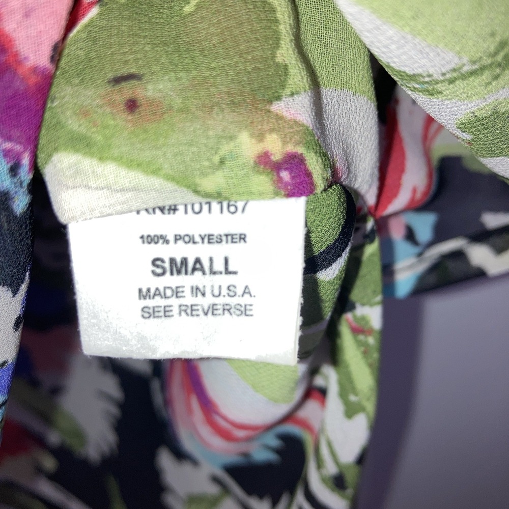 Cha Cha Vente Small Bright Floral Butterfly Sleeve Sheer Top - Picture 5 of 9